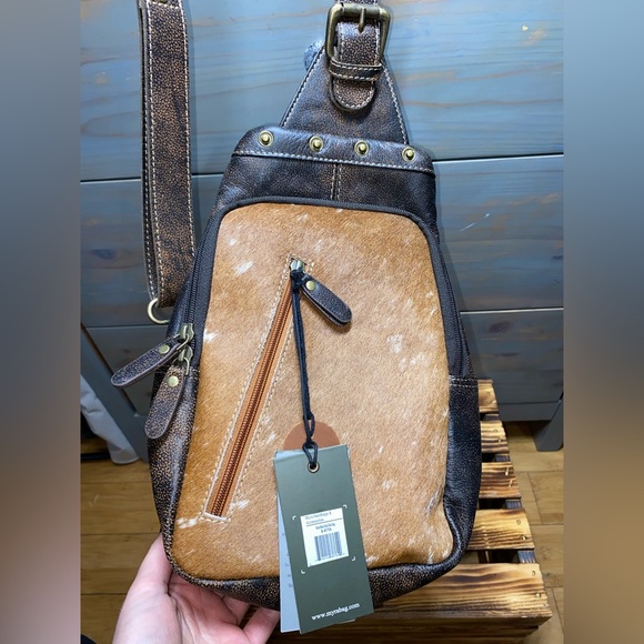 Cowhide Sling Bag - Picture 6 of 6